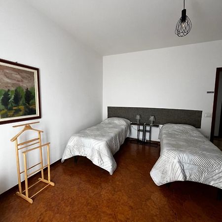 R&B Emilia Bed & Breakfast Cadeo Ngoại thất bức ảnh