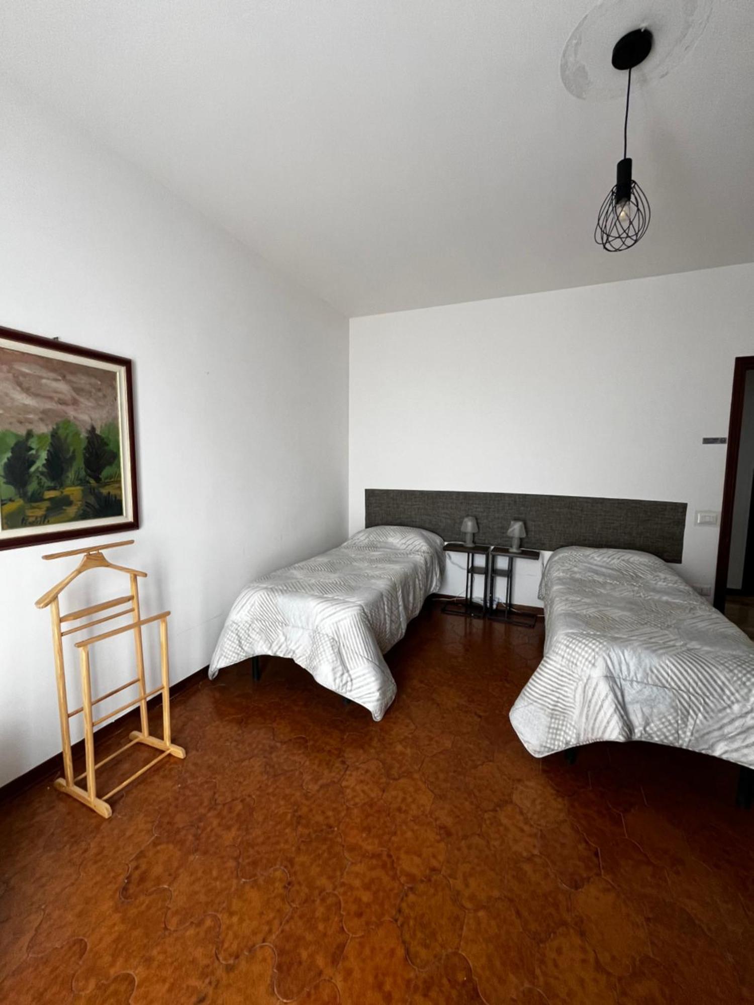 R&B Emilia Bed & Breakfast Cadeo Ngoại thất bức ảnh